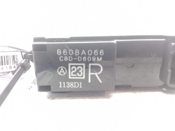 8608A066 MANDO ELEVALUNAS PUERTA LAT TRA DER MITSUBISHI LANCER VIII (CY_A, CZ_A)|Desguaces La Cabaña