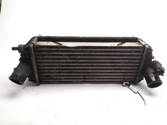 282702A850 INTERCOOLER KIA SPORTAGE (SL)|Desguaces La Cabaña
