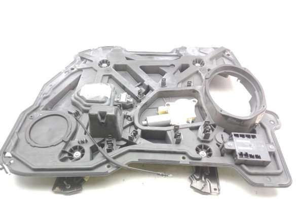 3015749K ELEVALUNAS PUERTA LAT DEL DER CHRYSLER GRAND VOYAGER V (RT)|Desguaces La Cabaña
