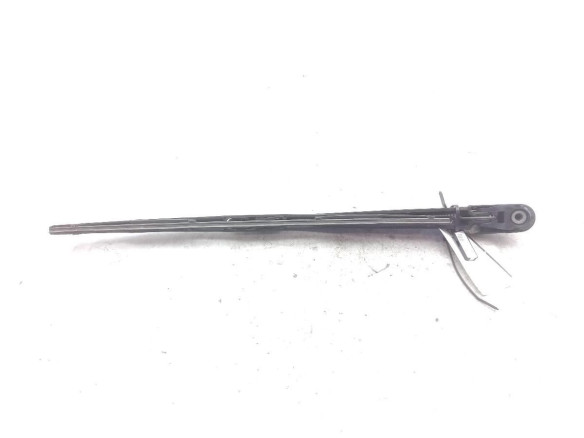 BRAZO LIMPIAPARABRISAS TRA PORTÓN SUBARU IMPREZA Fastback (GR, GH, G3)|Desguaces La Cabaña