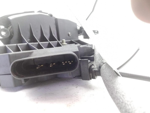 BM5AA21812BF CERRADURA PUERTA LAT DEL DER FORD FOCUS III Turnier|Desguaces La Cabaña