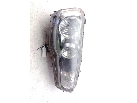 8301B260  FARO DERECHO MITSUBISHI LANCER VIII (CY_A, CZ_A)|Desguaces La Cabaña