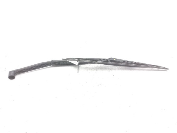8250A247  BRAZO LIMPIAPARABRISAS DEL DER MITSUBISHI LANCER VIII (CY_A, CZ_A)|Desguaces La Cabaña