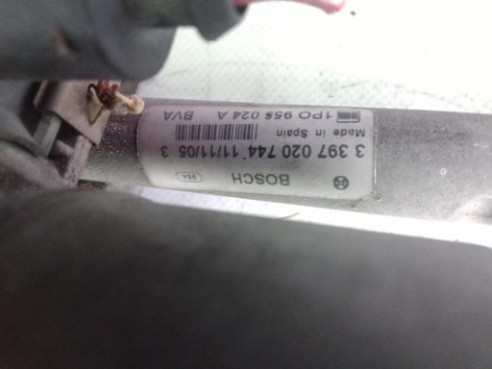 1P0955024A MOTOR LIMPIAPARABRISAS DEL SEAT LEON (1P1)|Desguaces La Cabaña