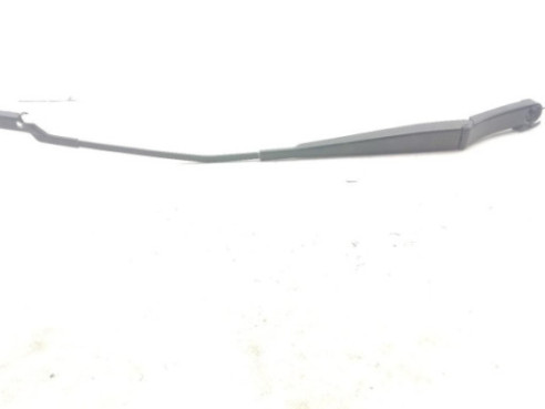 3G1955410 BRAZO LIMPIAPARABRISAS DEL DER VW PASSAT (3G2)|Desguaces La Cabaña