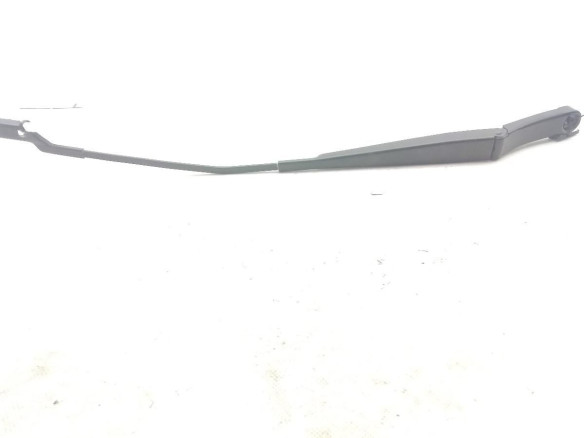 3G1955410 BRAZO LIMPIAPARABRISAS DEL DER VW PASSAT (3G2)|Desguaces La Cabaña