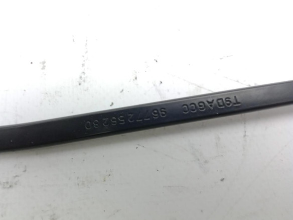 9677256280 BRAZO LIMPIAPARABRISAS DEL IZQ PEUGEOT 308 II|Desguaces La Cabaña