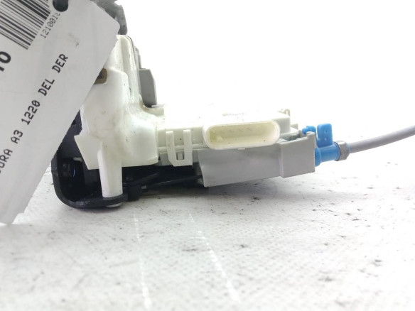 8X1837016C CERRADURA PUERTA LAT DEL DER AUDI A3 Sportback (8VA, 8VF)|Desguaces La Cabaña