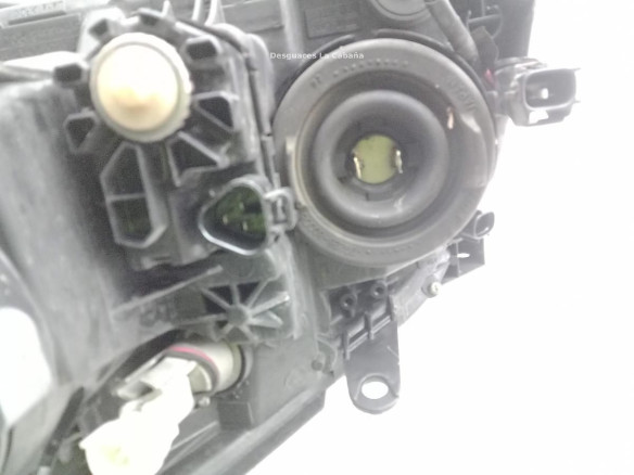 FARO DERECHO TOYOTA AVENSIS (_T25_)|Desguaces La Cabaña
