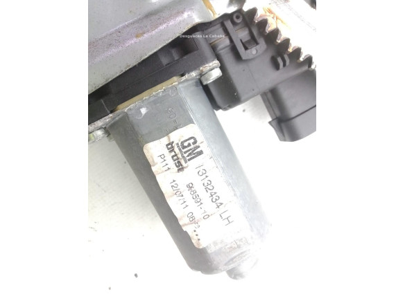 3124434 ELEVALUNAS PUERTA LAT DEL IZQ OPEL ZAFIRA B (A05)|Desguaces La Cabaña