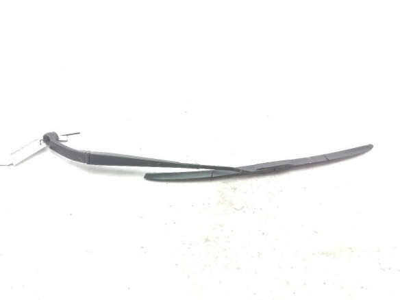 8250A172  BRAZO LIMPIAPARABRISAS DEL DER MITSUBISHI ASX (GA_W_)|Desguaces La Cabaña
