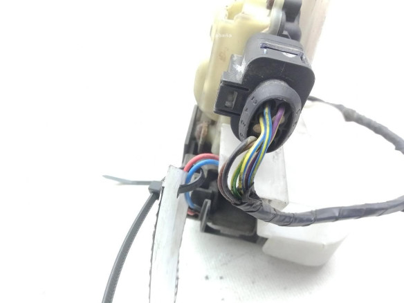 CERRADURA PUERTA LAT DEL IZQ VW TRANSPORTER V Caja/Chasis (7JD, 7JE, 7JL, 7JY, 7JZ, 7FD, 7FE|Desguaces La Cabaña