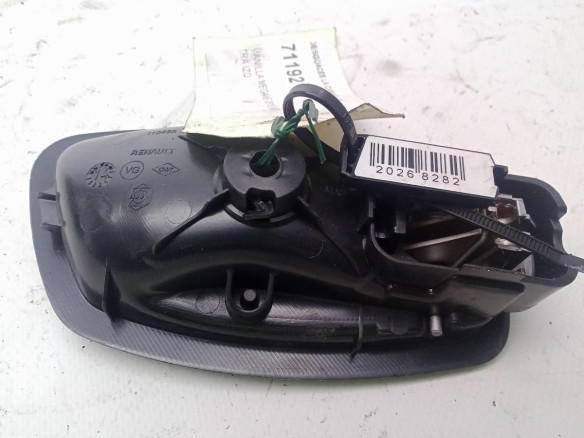 MANILLA PUERTA LAT TRA IZQ INT RENAULT MEGANE III Fastback (BZ0_)|Desguaces La Cabaña