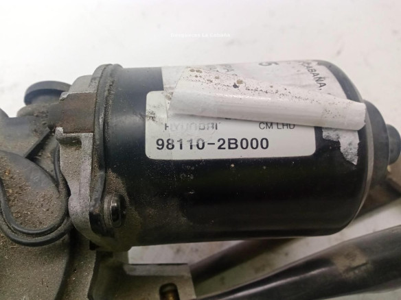 981102B000 MOTOR LIMPIAPARABRISAS DEL HYUNDAI SANTA FÉ II (CM)|Desguaces La Cabaña