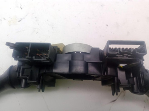 SinValor MANDO COMPLETO TOYOTA AURIS (_E15_)|Desguaces La Cabaña