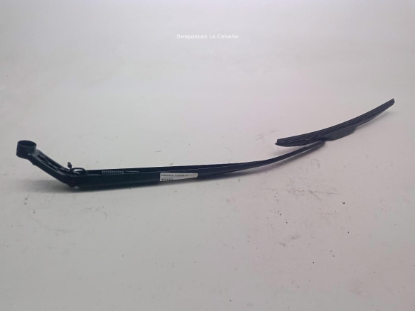 BRAZO LIMPIAPARABRISAS TRA PORTÓN TOYOTA AURIS (_E18_)|Desguaces La Cabaña