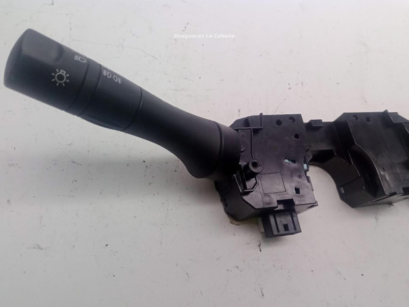 SinValor MANDO COMPLETO NISSAN JUKE (F15)|Desguaces La Cabaña