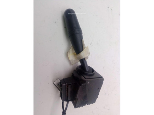 SinValor MANDO LIMPIAPARABRISAS SUZUKI SWIFT |Desguaces La Cabaña