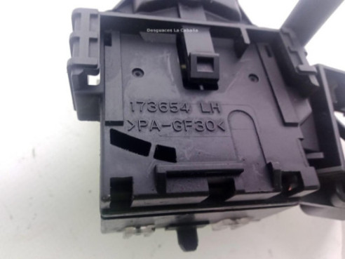 84652-05160, MANDO LIMPIAPARABRISAS TOYOTA AVENSIS (_T25_)|Desguaces La Cabaña
