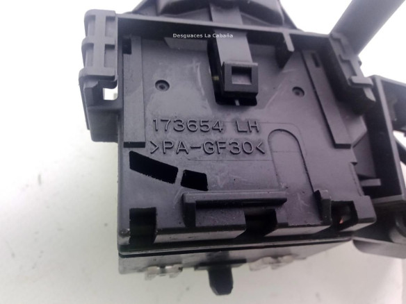 84652-05160, MANDO LIMPIAPARABRISAS TOYOTA AVENSIS (_T25_)|Desguaces La Cabaña