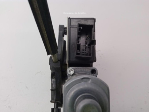 5Q0959812E ELEVALUNAS PUERTA LAT TRA DER SKODA KAROQ (NU7)|Desguaces La Cabaña