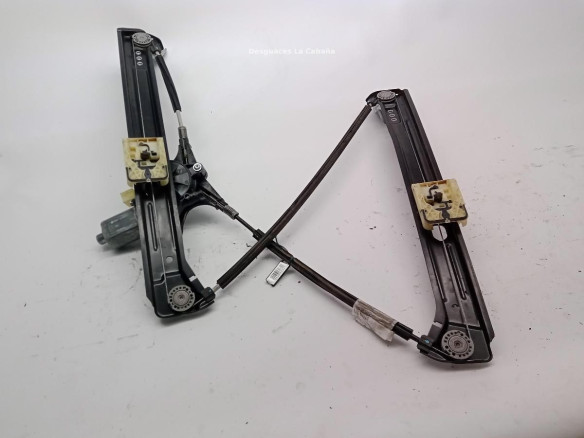 0130822716 ELEVALUNAS PUERTA LAT DEL DER SKODA KAROQ (NU7)|Desguaces La Cabaña