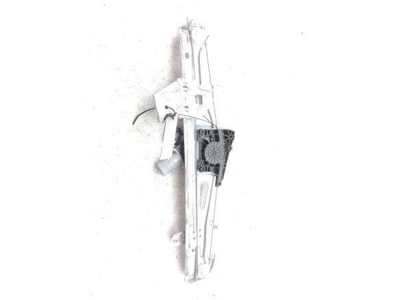 8340263T10000  ELEVALUNAS PUERTA LAT DEL IZQ SUZUKI SX4 S-Cross (JY)|Desguaces La Cabaña