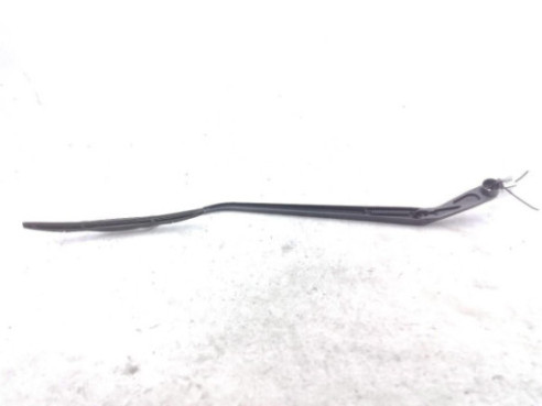3833061M00000  BRAZO LIMPIAPARABRISAS DEL DER SUZUKI SX4 S-Cross (JY)|Desguaces La Cabaña