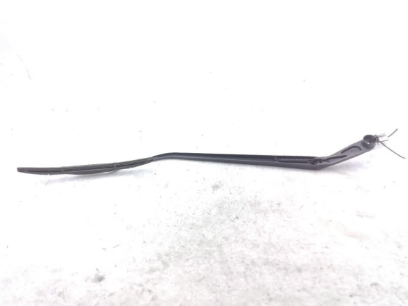 3833061M00000  BRAZO LIMPIAPARABRISAS DEL DER SUZUKI SX4 S-Cross (JY)|Desguaces La Cabaña