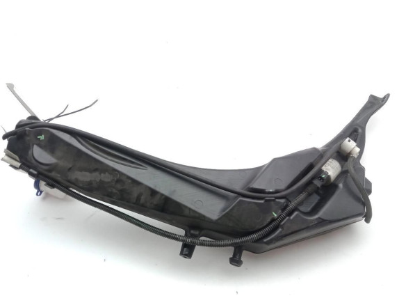 9801927380 BOTE LIMPIAPARABRISAS PEUGEOT 308 II|Desguaces La Cabaña