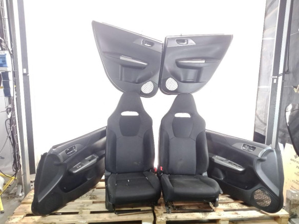 KIT ASIENTOS + TAPIZADOS SUBARU IMPREZA Ranchera familiar (GD, GG)|Desguaces La Cabaña