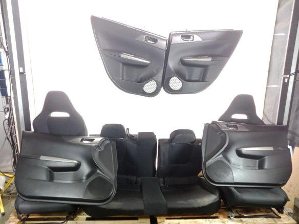 KIT ASIENTOS + TAPIZADOS SUBARU IMPREZA Ranchera familiar (GD, GG)|Desguaces La Cabaña