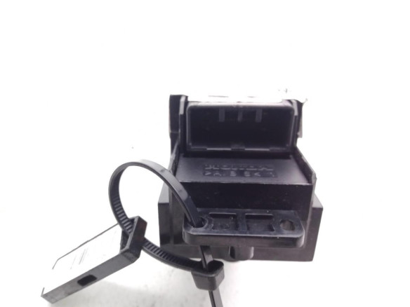 MANDO ELEVALUNAS PUERTA LAT DEL DER HONDA CIVIC VIII Hatchback (FN, FK)|Desguaces La Cabaña