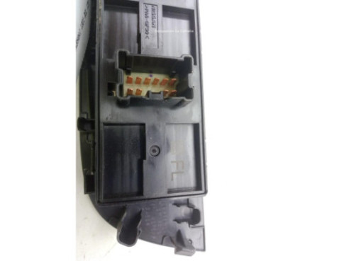 50 MANDO ELEVALUNAS PUERTA LAT DEL IZQ NISSAN QASHQAI II Todo terreno, cerrada (J11, J11_)|Desguaces La Cabaña