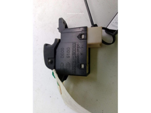 9368028100 MANDO ELEVALUNAS PUERTA LAT DEL DER HYUNDAI SANTA FÉ I (SM)|Desguaces La Cabaña