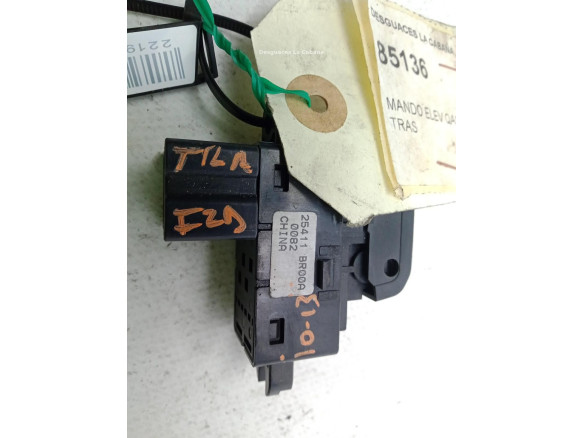 25411BR0DA MANDO ELEVALUNAS PUERTA LAT TRA DER NISSAN QASHQAI II Todo terreno, cerrada (J11, J11_)|Desguaces La Cabaña