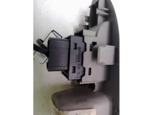 MANDO ELEVALUNAS PUERTA LAT TRA DER KIA MAGENTIS (MG)|Desguaces La Cabaña