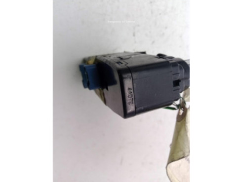 MANDO ELEVALUNAS PUERTA LAT DEL IZQ DAEWOO EVANDA (KLAL)|Desguaces La Cabaña