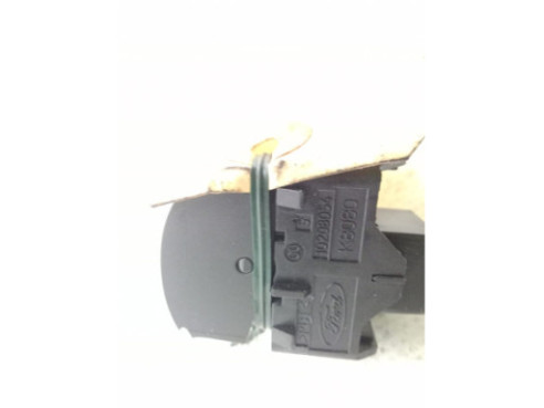 MANDO ELEVALUNAS PUERTA LAT DEL DER FORD KUGA II (DM2)|Desguaces La Cabaña
