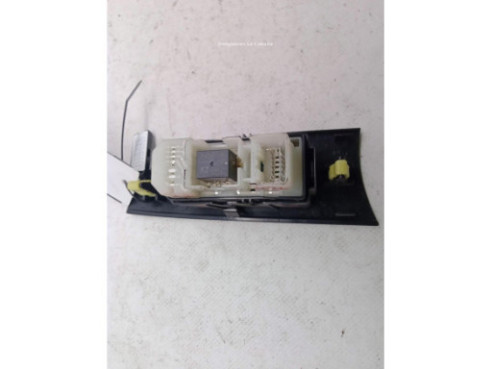 MANDO ELEVALUNAS PUERTA LATERAL TRASERO IZQUIERDO|Desguaces La Cabaña 2