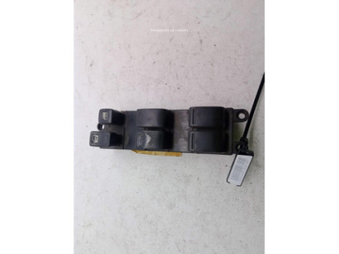 MANDO ELEVALUNAS PUERTA LAT DEL IZQ NISSAN ALMERA II (N16)|Desguaces La Cabaña