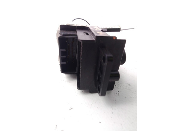 F000200C MANDO ELEVALUNAS PUERTA LAT TRA DER HONDA CIVIC VIII Hatchback (FN, FK)|Desguaces La Cabaña