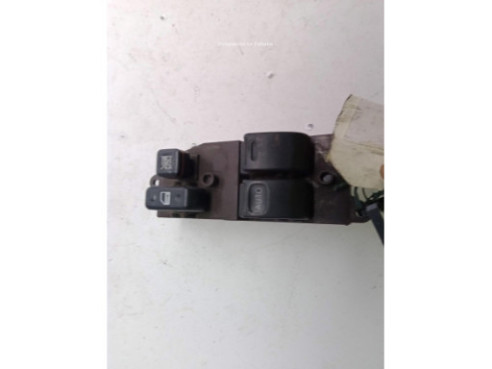 MANDO ELEVALUNAS PUERTA LAT DEL IZQ TOYOTA YARIS (_P1_)|Desguaces La Cabaña