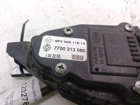 7700313060 POTENCIOMETRO ACELERADOR RENAULT TRAFIC II Furgón (FL)|Desguaces La Cabaña