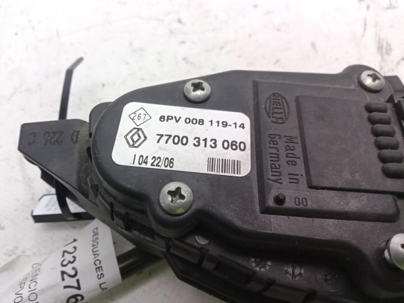7700313060 POTENCIOMETRO ACELERADOR RENAULT TRAFIC II Furgón (FL)|Desguaces La Cabaña
