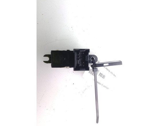 25411AV600 MANDO ELEVALUNAS PUERTA LAT DEL DER NISSAN PRIMERA Hatchback (P12)|Desguaces La Cabaña