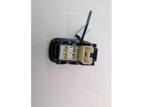 MANDO ELEVALUNAS PUERTA LAT TRA DER TOYOTA AURIS (_E15_)|Desguaces La Cabaña