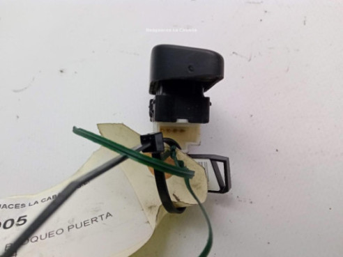 INTERRUPTOR BLOQUEO PUERTAS VW POLO (6R1, 6C1)|Desguaces La Cabaña