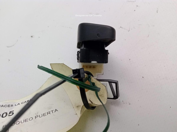 INTERRUPTOR BLOQUEO PUERTAS VW POLO (6R1, 6C1)|Desguaces La Cabaña