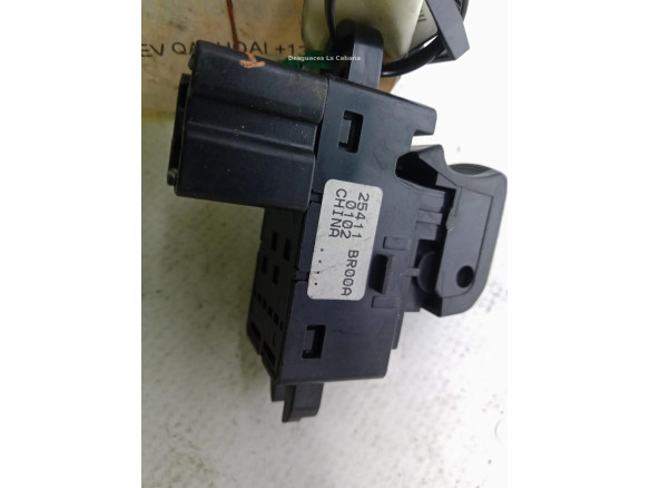 25411BR00A MANDO ELEVALUNAS PUERTA LAT TRA DER NISSAN QASHQAI II Todo terreno, cerrada (J11, J11_)|Desguaces La Cabaña